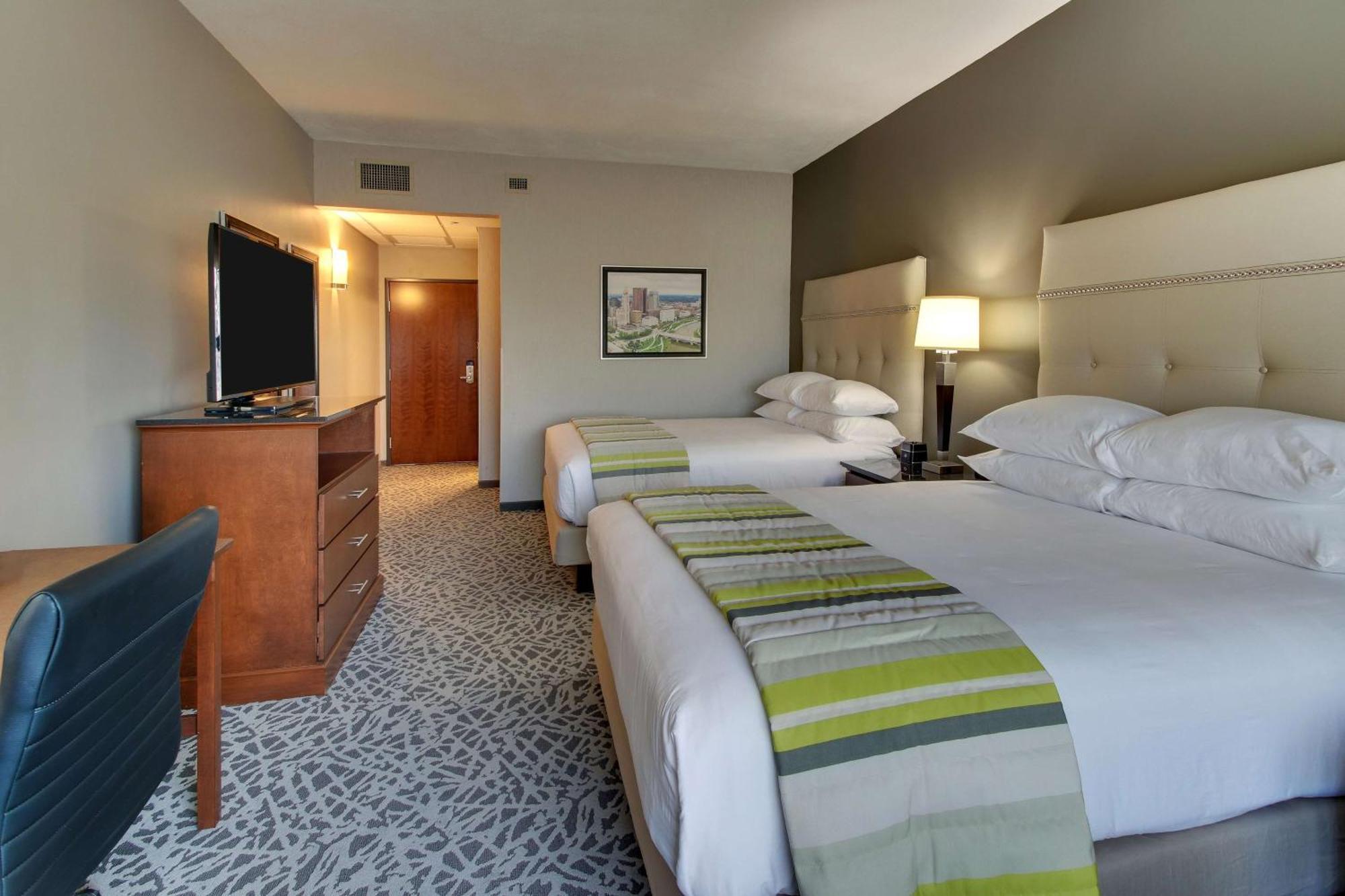 Drury Inn & Suites Cleveland Beachwood Buitenkant foto