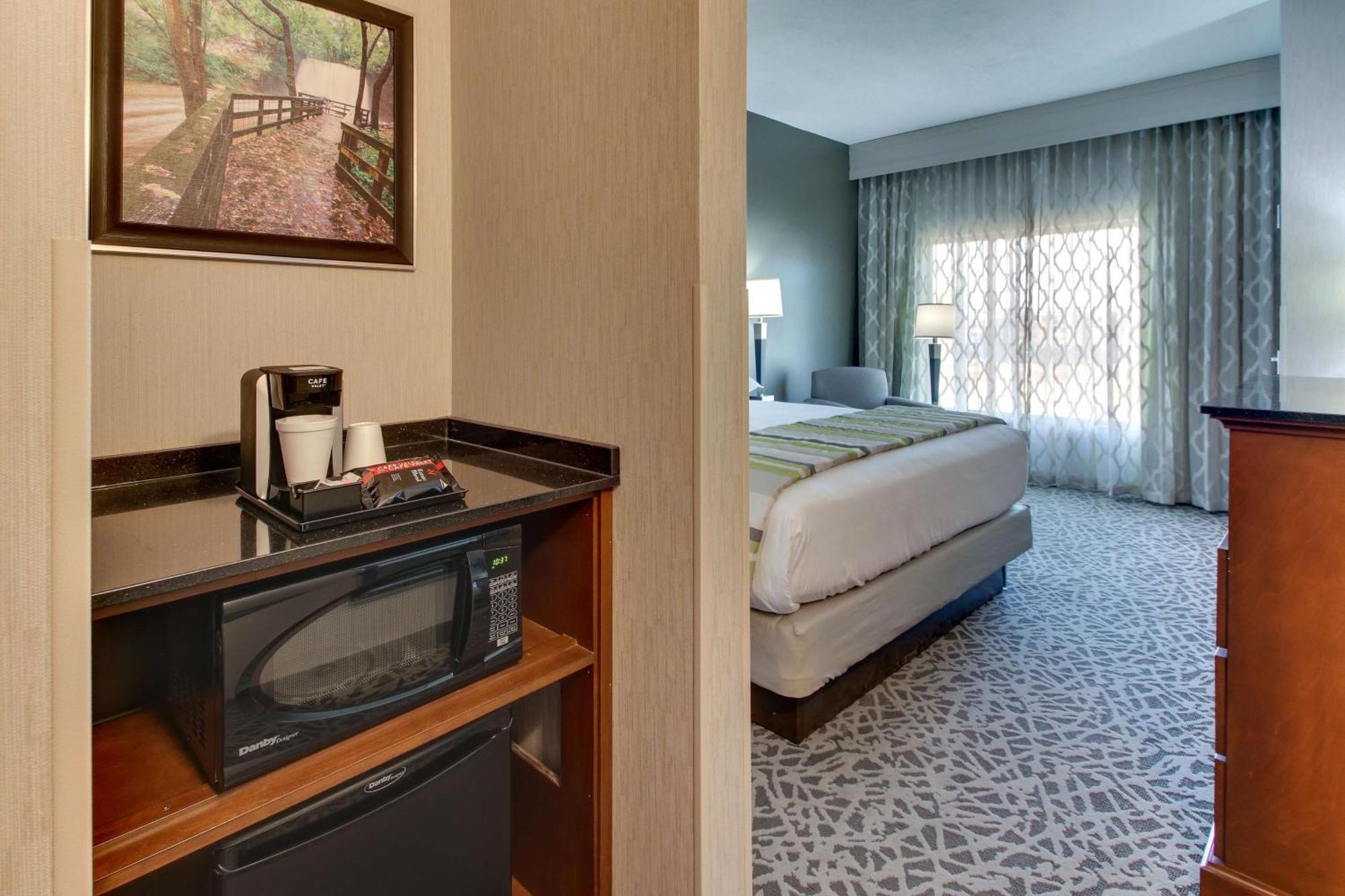 Drury Inn & Suites Cleveland Beachwood Buitenkant foto