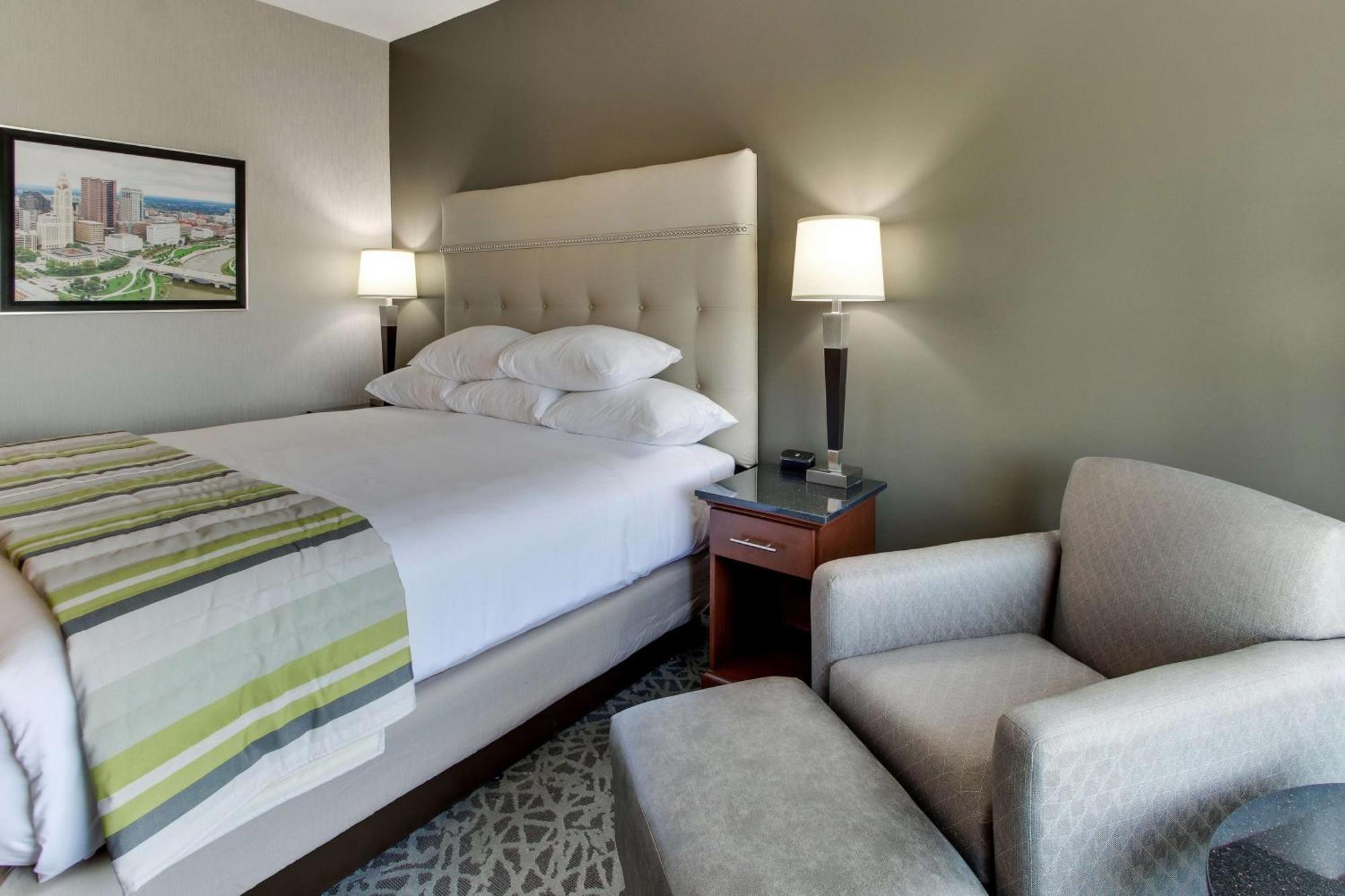 Drury Inn & Suites Cleveland Beachwood Buitenkant foto