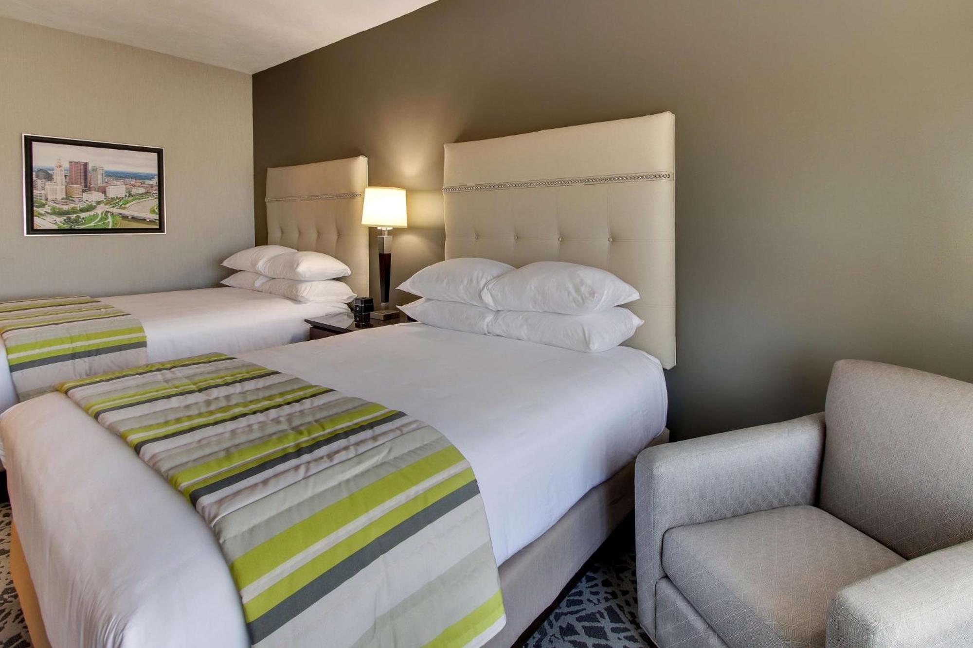 Drury Inn & Suites Cleveland Beachwood Buitenkant foto