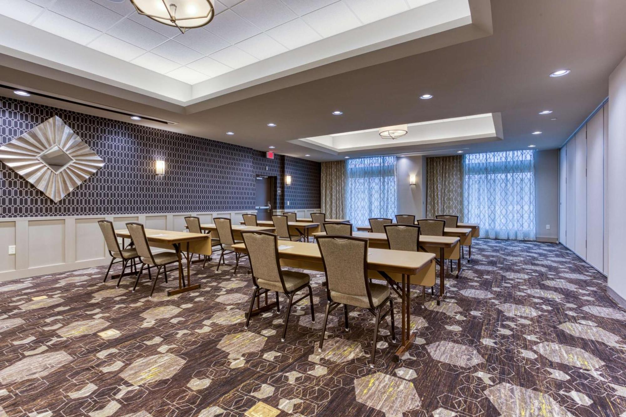 Drury Inn & Suites Cleveland Beachwood Buitenkant foto