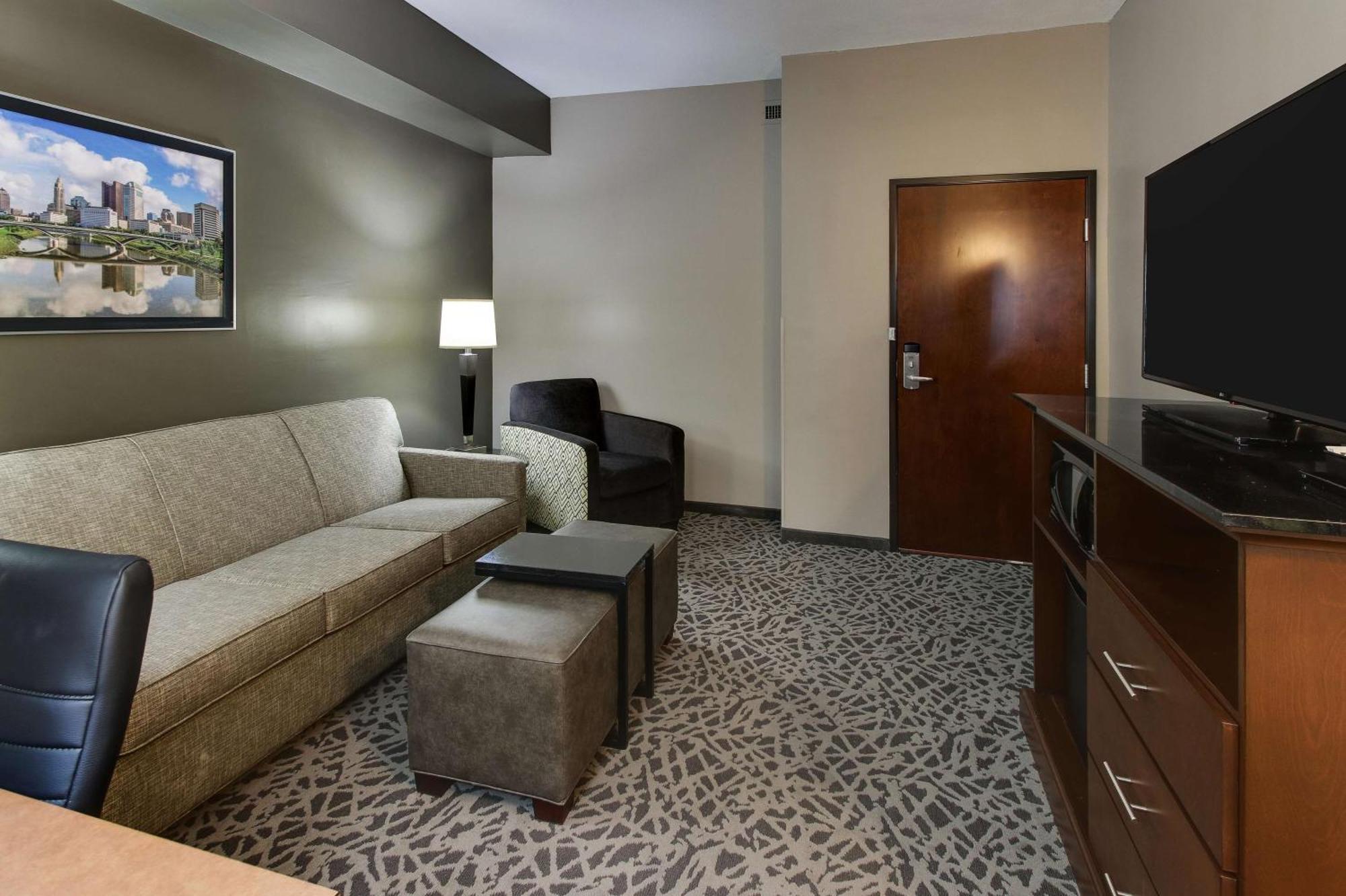 Drury Inn & Suites Cleveland Beachwood Buitenkant foto